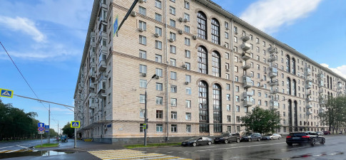 Университетский 9