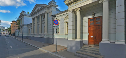 Лукьянова 7