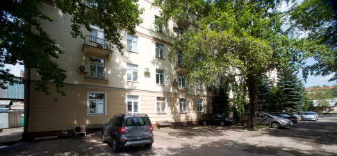 Розанова 10