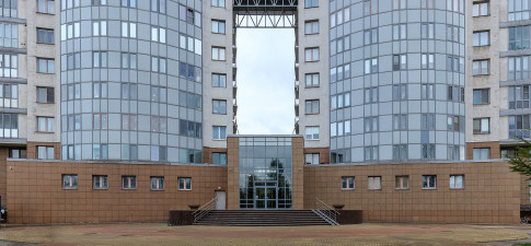 Бухарестская 110 корп.1