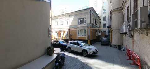 Мясницкий 1