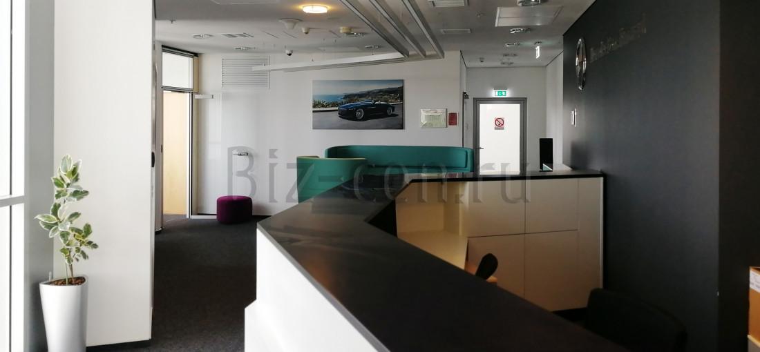 бц MERCEDES-BENZ PLAZA адрес